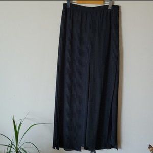 LINDOR Pleated Skirt Pants 10